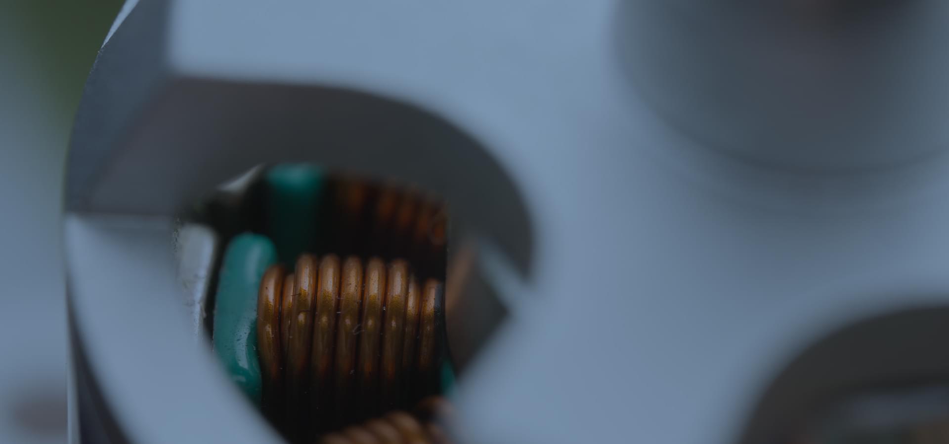 LOW COST COILコイル生産のLCC1個のお付き合いから、ベストパートナーを目指して。ローコストと高品質の両立を追求します。