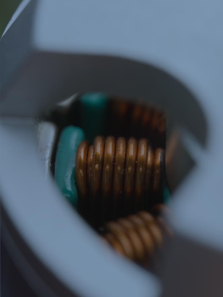 LOW COST COILコイル生産のLCC1個のお付き合いから、ベストパートナーを目指して。ローコストと高品質の両立を追求します。